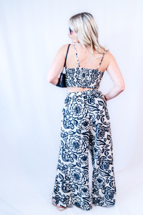 Black & Cream Geometric Matching Linen Set